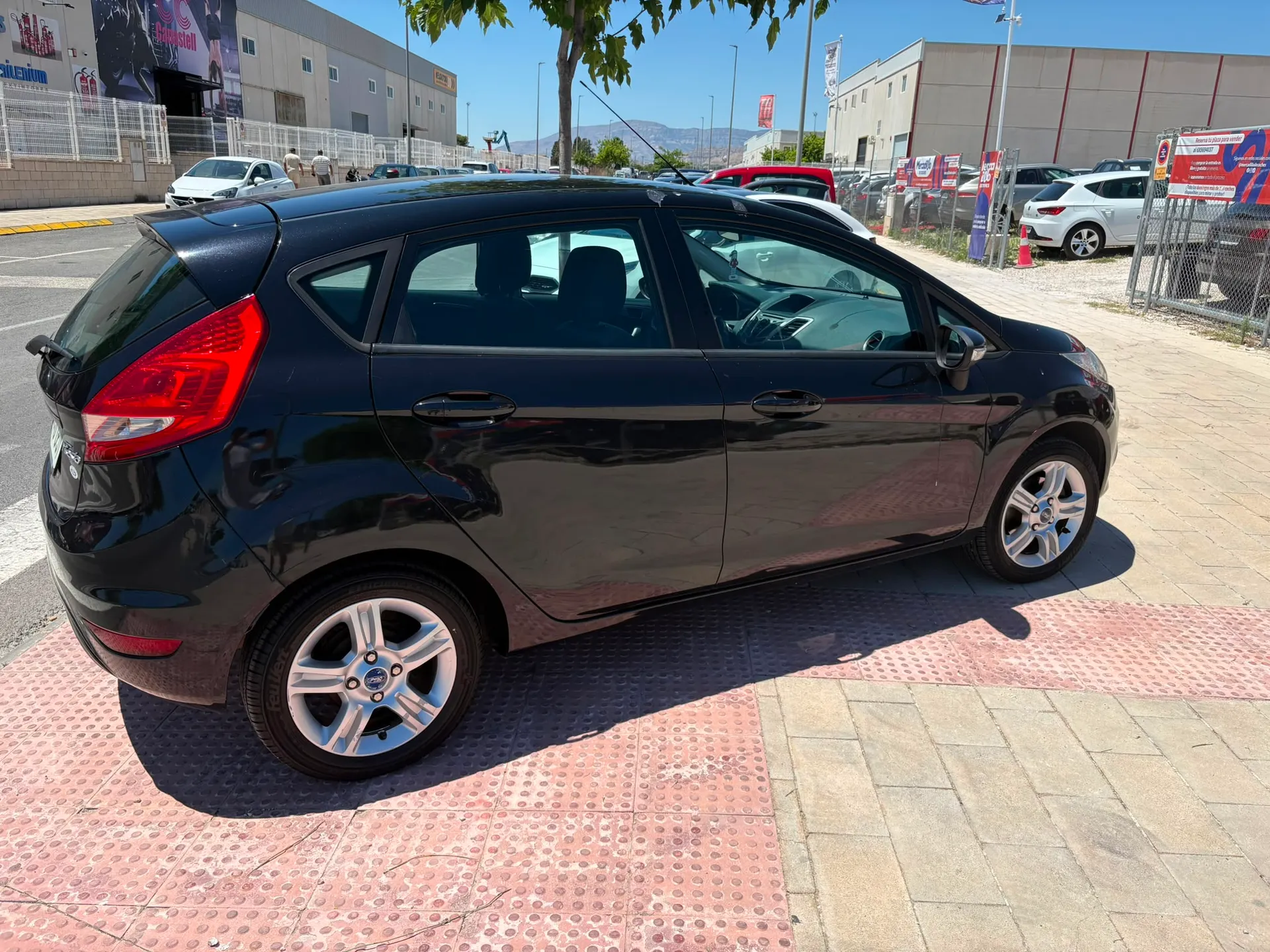 Ford Fiesta Trend Titanium 2