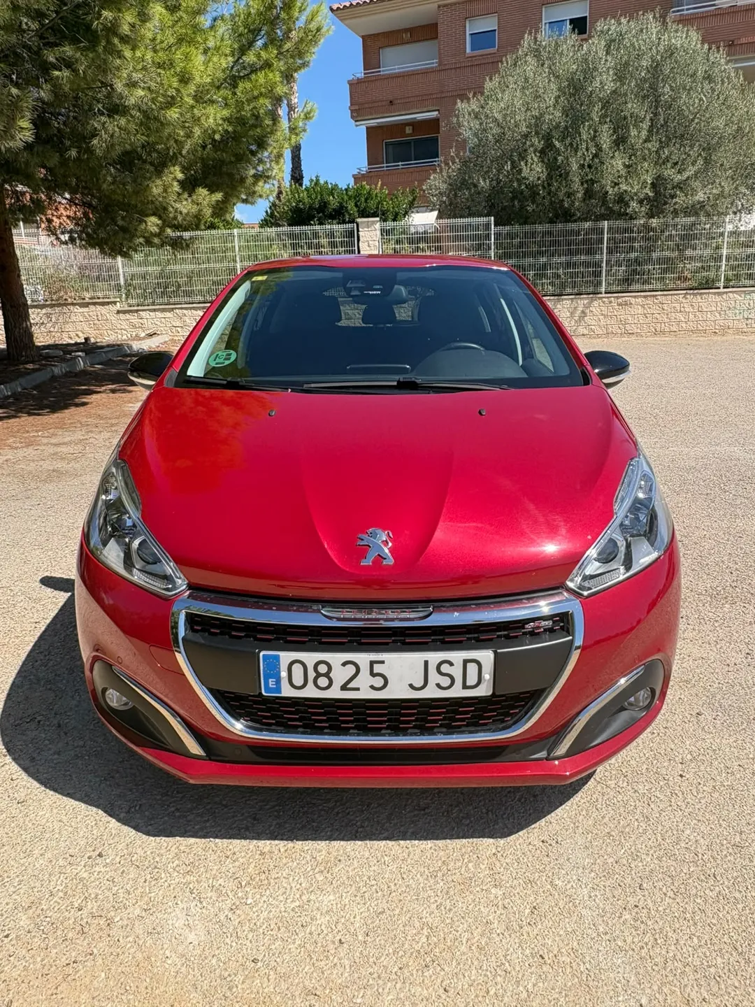 PEUGEOT 208 GT LINE 3