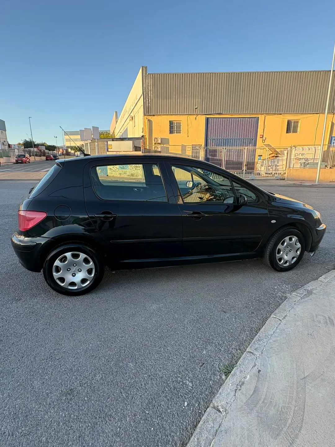 PEUGEOT 307 2.0 HDI 4